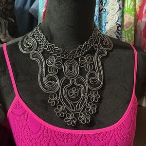 Beautiful & Elegant Vintage Lace Collar Style Necklace